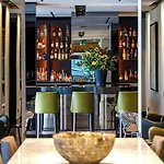 The Artist Grand Of Art Hotel