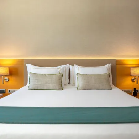 The Artist Grand Of Art 5*