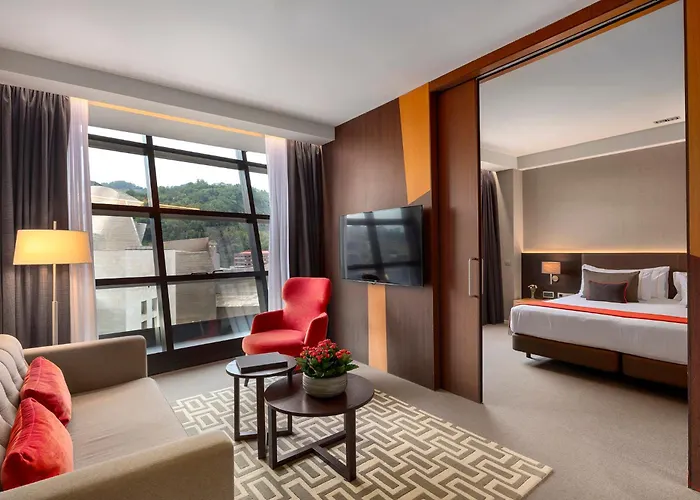 The Artist Grand Of Art Hotel