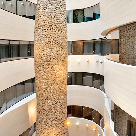 The Artist Grand Of Art Отель Бильбао