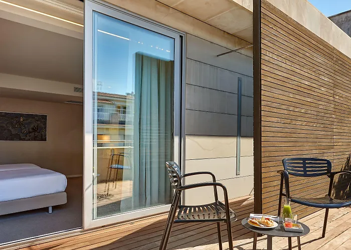 Hotel The Artist Grand Of Art 5*